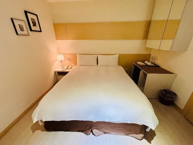Superior, Double Bed, No Window، We Meet Taipei Hotel 3/10