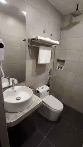 غرفة سوبيريور تنفيذية بسرير كوين، De Luna Hotel Sri Petaling 4/4