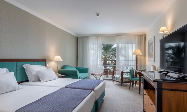 Room, Single, Double Bed, Land View، Pestana Grand Premium Ocean Resort 1/3