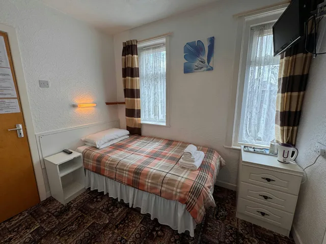 Standard Single Room, RideSide Hotel, next to Pleasure Beach Blackpool 1/7