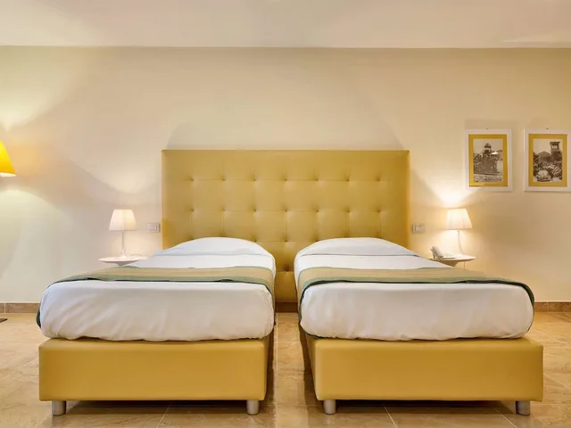 غرفة سوبيريور بسرير مزدوج، Mercure Villa Romanazzi Carducci 5/7