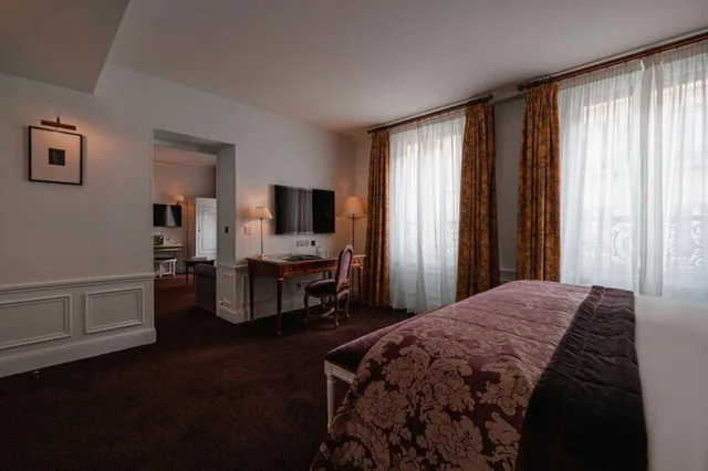 Executive, Suite, King Bed, Hotel De Buci 3/10