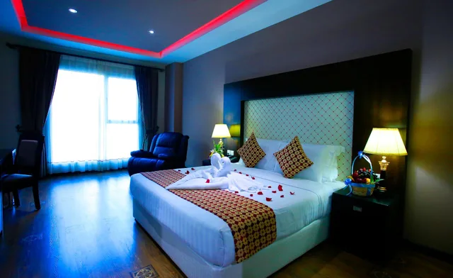 جناح بسرير مزدوج، Crystal Palace Hotel 1/1