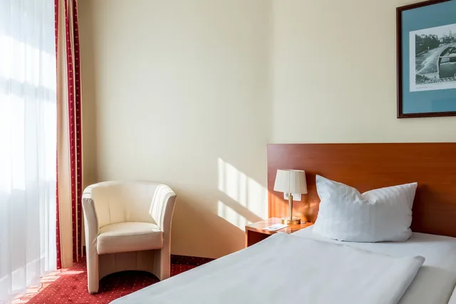 غرفة قياسية بسريرين منفصلين، Azimut Hotel Dresden 2/7