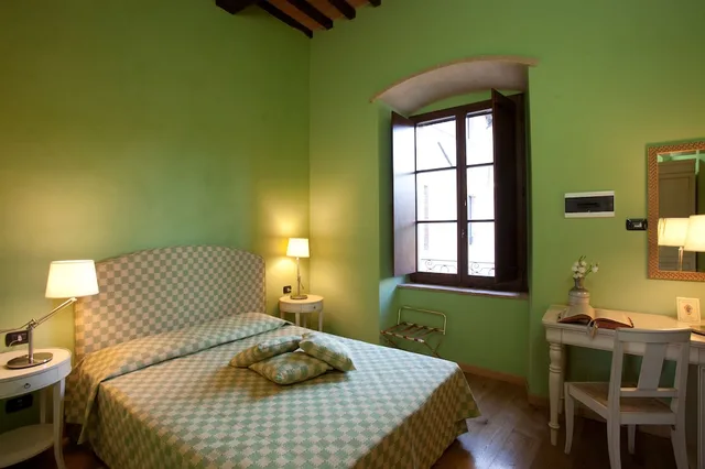 Classic, Queen Bed, Castello di Baccaresca 3/10