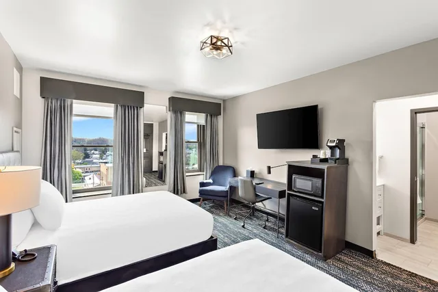 غرفة قياسية بسريرين كوين، Tygart Hotel, Ascend Hotel Collection Elkins WV 1/10