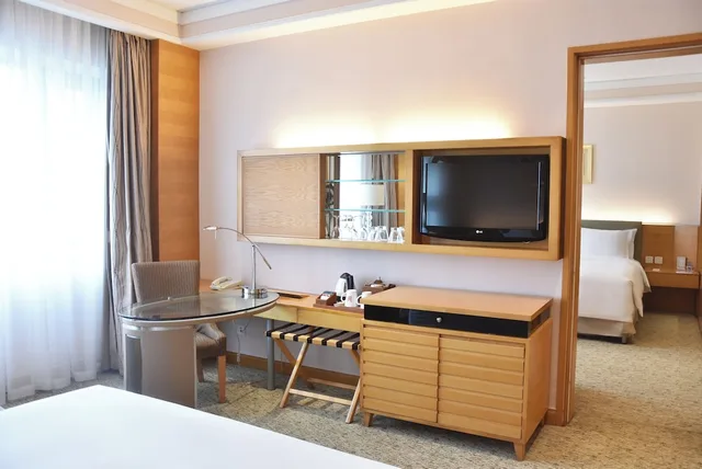 غرفة متصلة عائلية بسرير كينج وسريرين منفصلين، Millennium Hotel Chengdu 4/5