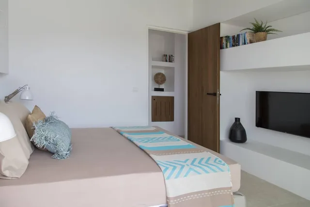 جناح غراند بإطلالة على البحر بمسبح خاص، Hide Out Suites 2/5