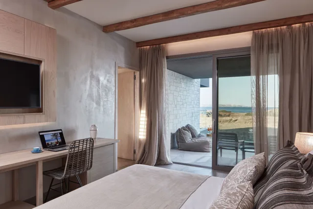 Family, Suite, Queen Bed, Beach Front, Sea View, 2 Sofa, Private Pool، Atlantica Dreams Resort 3/6
