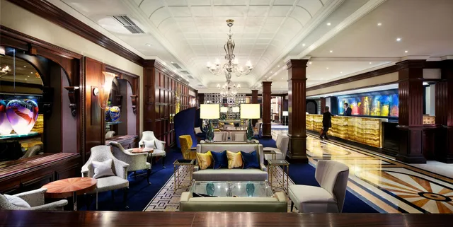 جناح جونيور، St James Court A Taj Hotel 1/1