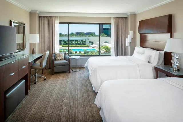 Room, 2 Queen Beds, The Westin South Coast Plaza 1/6