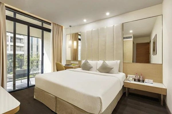 غرفة بريميوم بشرفة، Sarovar Portico Outer Ring Road Bengaluru 6/6