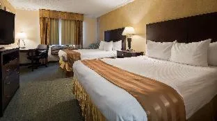 غرفة بسريرين كوين بحوض استحمام لذوي الإعاقة، Best Western Davison Inn 1/10