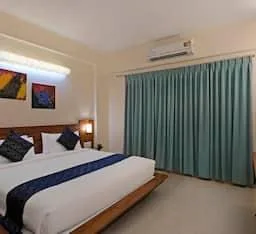 جناح بسرير مزدوج، Capital O 14972 Hotel Ekaa 1/2