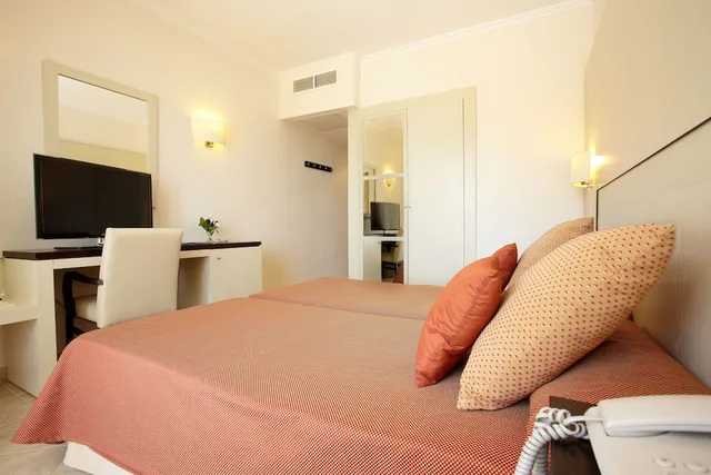 Room, Single, Twin Beds, Balcony, Grupotel Imperio Playa 1/2