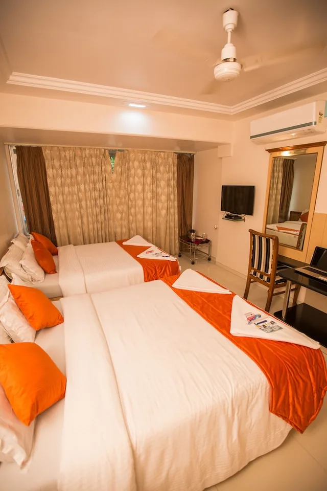 غرفة ديلوكس رباعية بسريرين كوين، Hotel Ashwin 1/5