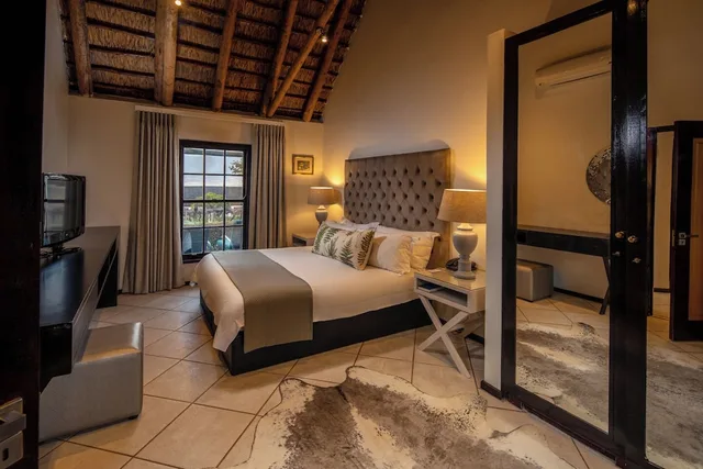 جناح بسرير كينج بشرفة، Grande Roche Hotel 4/10