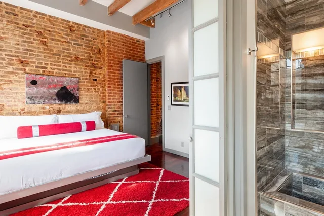 جناح رئاسي بسرير كينج وسرير كوين بشرفة بغرفتي نوم، The Natchez Vacation Rentals 3/9