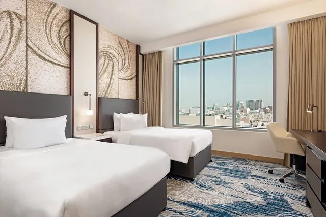 Executive, Twin Beds, Novotel Dubai Gold District 4/6