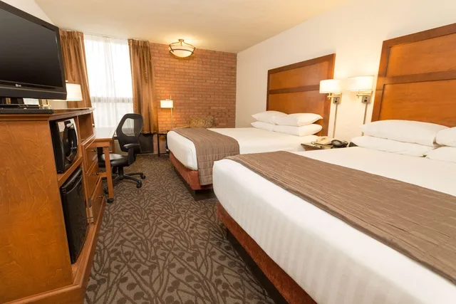 غرفة بسريرين كوين في طابق مرتفع، Drury Inn and Suites Frankenmuth 3/5