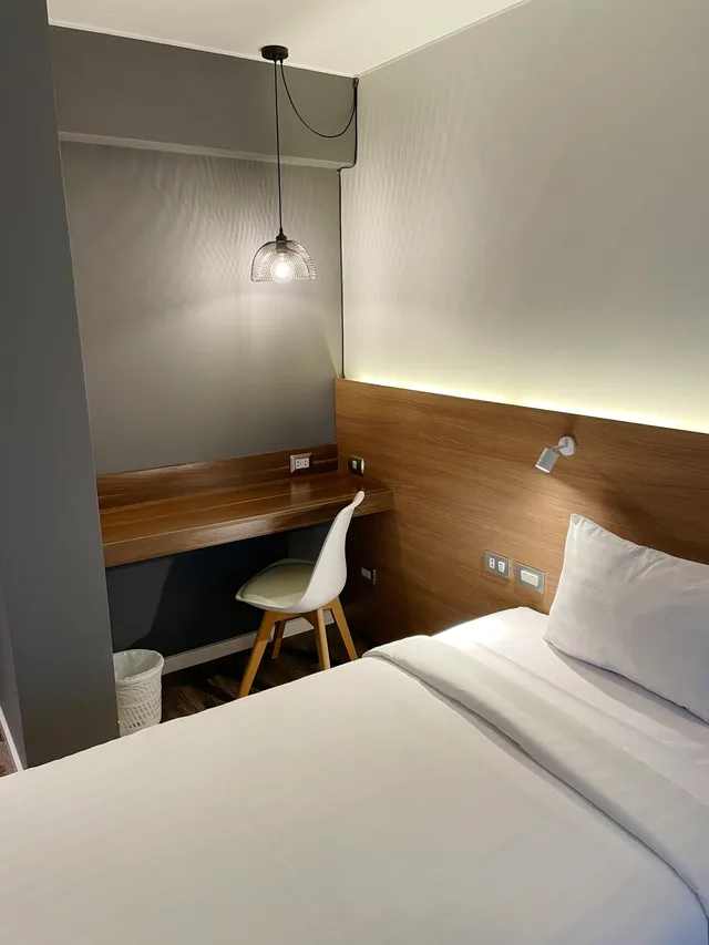 غرفة قياسية بسريرين منفصلين، Habitat Hotel 2/3