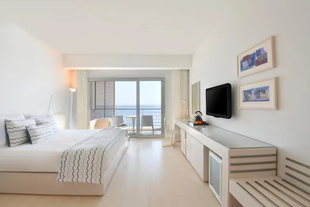 Deluxe, King Bed, Sea View, Kempinski Hotel Aqaba Red Sea 3/10