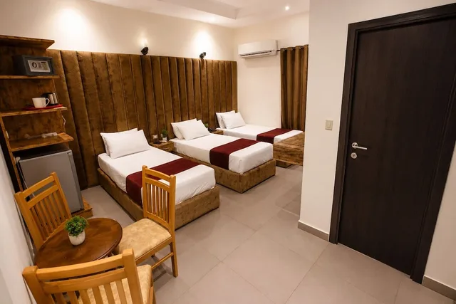 غرفة سوبيريور ثلاثية بثلاثة أسرّة بإطلالة على المدينة، Valencia Hotel 8/10