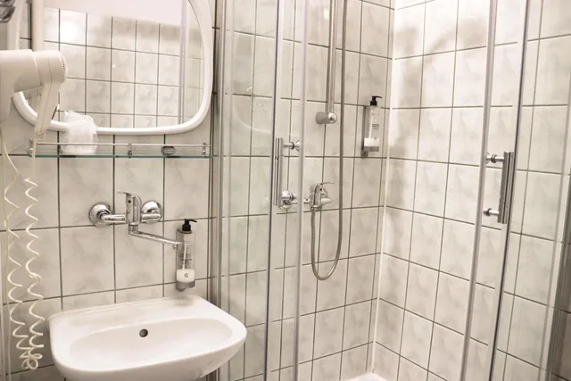 Economy, Twin Beds, Lothus Hotel 7/8