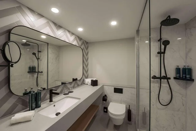 غرفة سوبيريور بسرير مزدوج، DoubleTree by Hilton Berlin Ku’damm 5/5