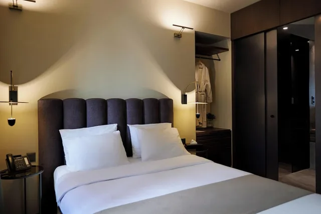 Athenian, Standard, Queen Bed، Athens 1890 Boutique Hotel & Spa 2/4