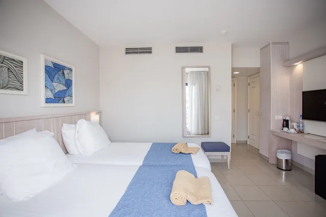 شقة بريميوم بأربعة أسرّة بغرفتي نوم مع أريكة، Caybeach Meloneras 2/10