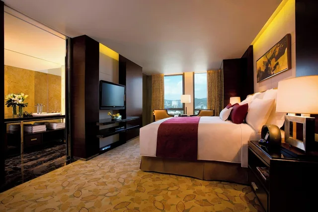 Executive, Suite, King Bed, City View, Jw Marriott Hotel Shenzhen 3/6