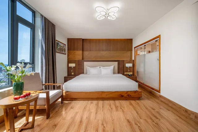 Superior, Twin Beds, Sea View, Nhu Minh Plaza Danang 3/6