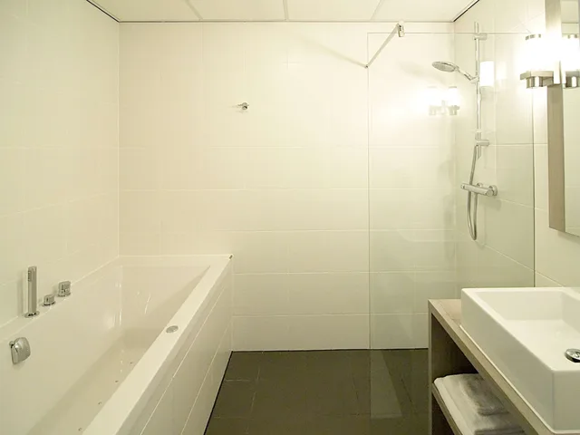 غرفة ديلوكس بسريرين منفصلين، Best Western Plus Hotel Restaurant Aduard 8/10