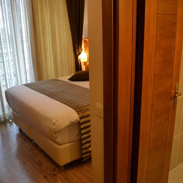 Standard, Double Bed, Seven Days Hotel 8/10