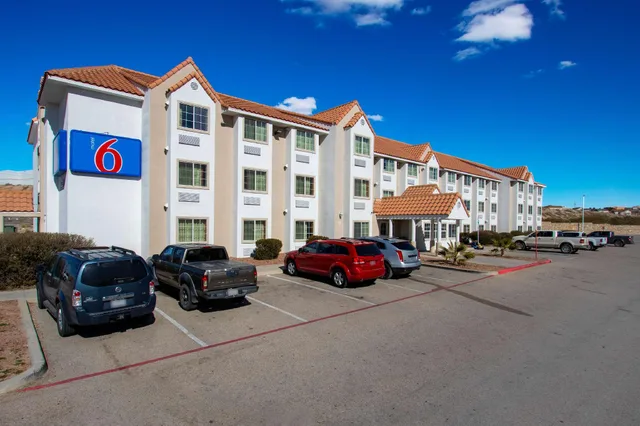 جناح، Motel6 El Paso, TX - Southeast 2/2
