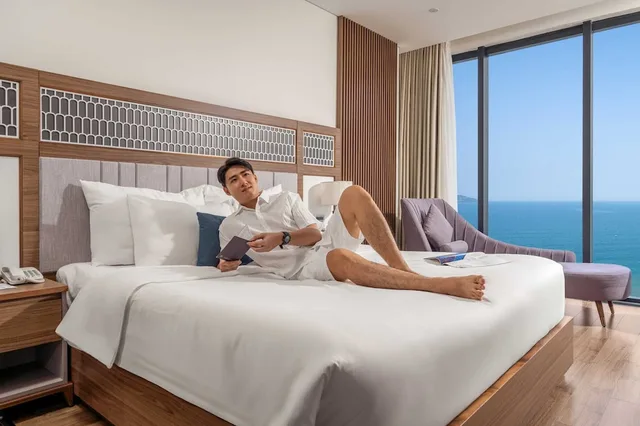 Grand, Ocean, King Bed، Peninsula Hotel Danang 10/10