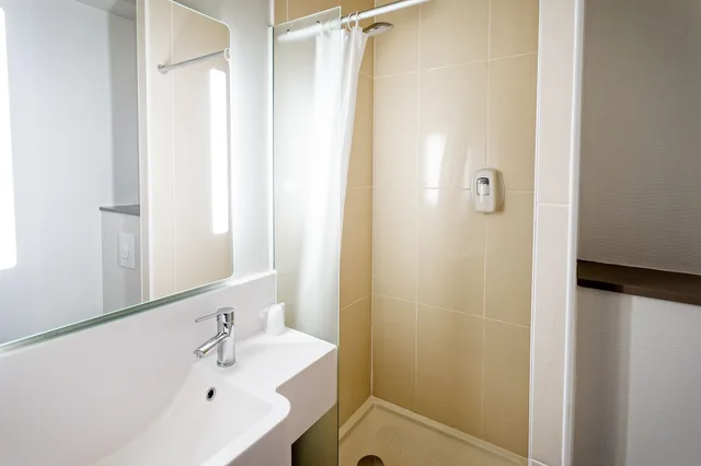 غرفة بسريرين منفصلين، B&B Hotel Mulhouse Centre 4/6