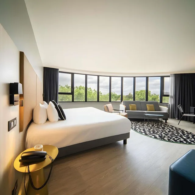 جناح جونيور بسرير كينج مع أريكة، Maek Hotel Antwerp Central - Handwritten Collection 1/5