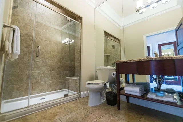 استوديو بسرير كينج، Camden On the Lake Resort Spa Yacht Club 3/5