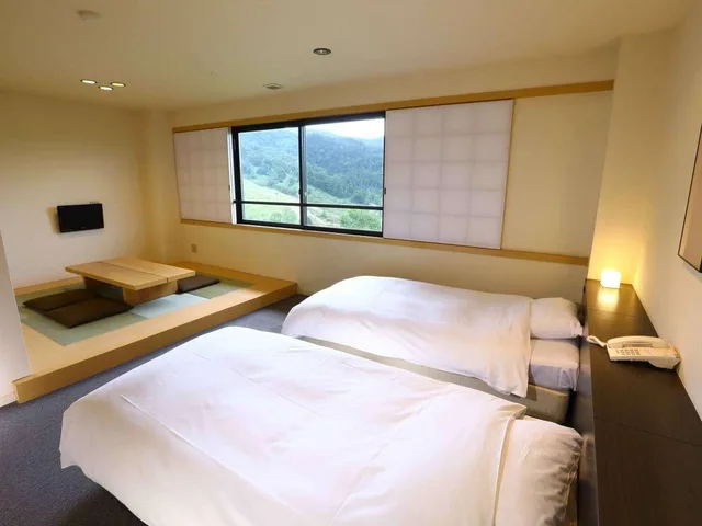 غرفة يابانية غربية، MANZA ONSEN NISSHINKAN 1/1