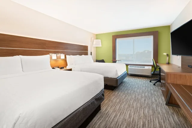 جناح بسريرين كوين لذوي الإعاقة، Holiday Inn Express Suites Niceville Eglin Area 1/5