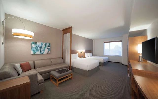 غرفة بسريرين كوين مع أريكة، Hyatt Place Sandestin At Grand Blvd 3/5