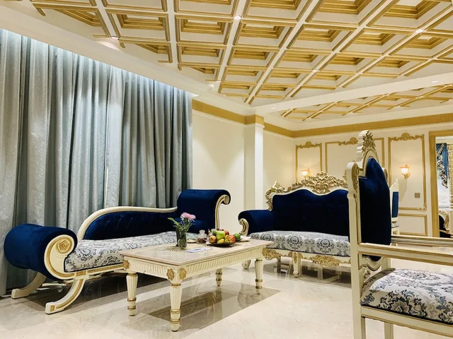 جناح رئاسي بسرير كينج، Accord Metropolitan 2/5