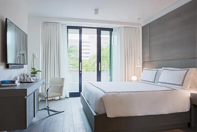 جناح جونيور، Kaskades Hotel South Beach 1/4