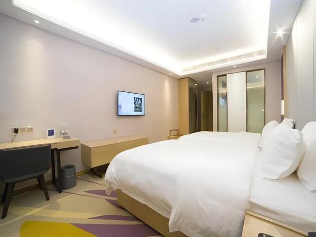 غرفة قياسية بسريرين منفصلين، Lavande Hotels Guangzhou North Railway Station 1/2