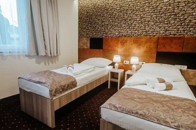 Superior, Twin Beds, Hotel & Spa Meydan 2/9