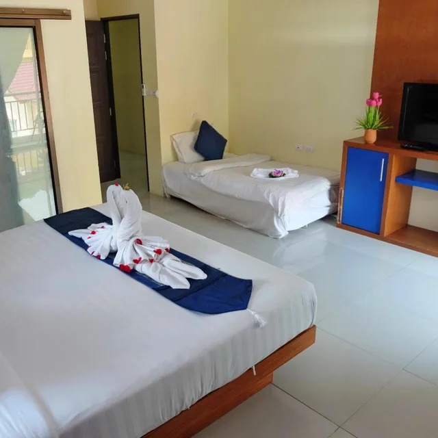 غرفة ديلوكس عائلية، Calypso Patong Hotel 2/10