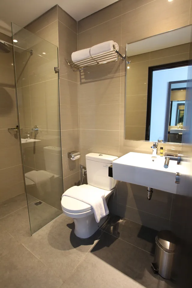 Fabulous, Deluxe, King Bed، Midtown Hotel Samarinda 2/2