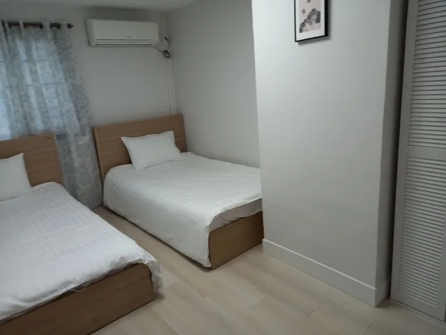 2 Bedrooms, Family Suite, 1 Double and 3 Single Beds، Interlaken Pension In Gapyeong 4/6